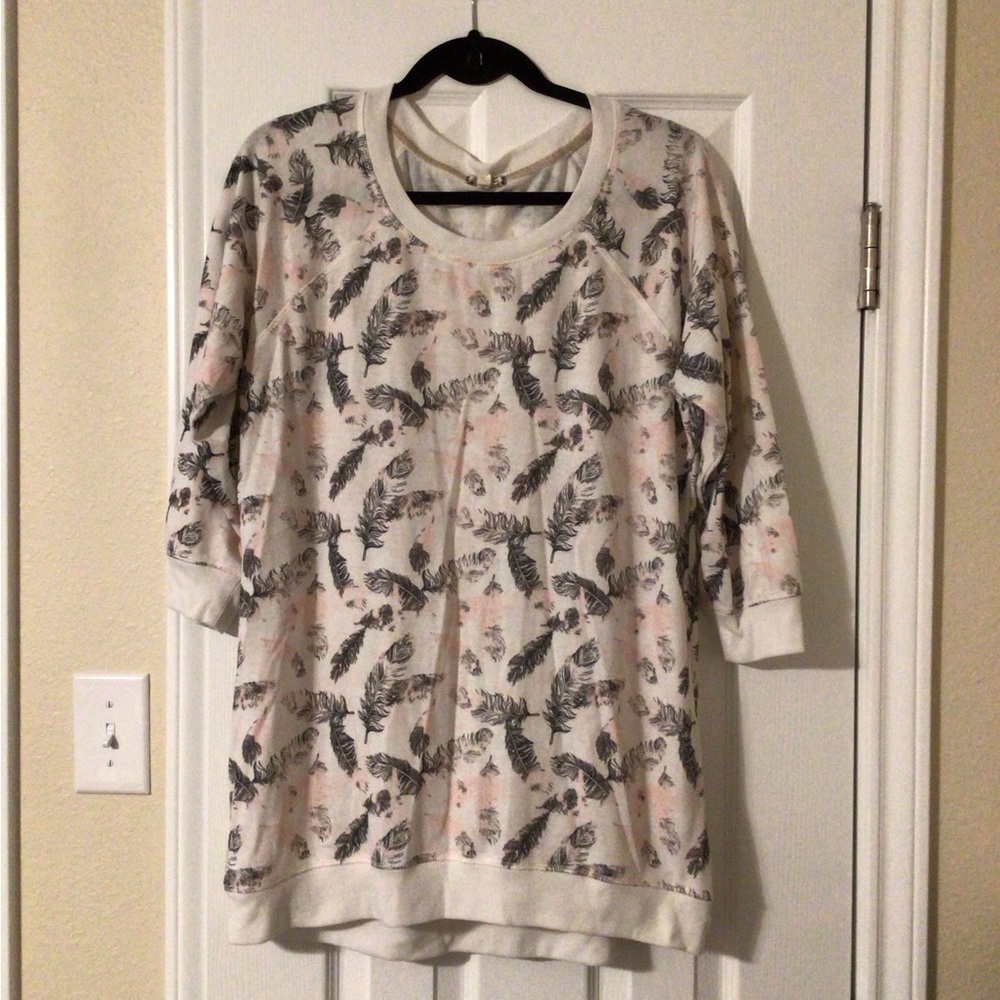 Cute and Cozy Feather Print Light Sweater Top 3/4 sleeve